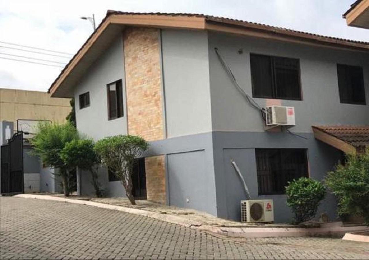First Choice Hotel Accra Exteriör bild
